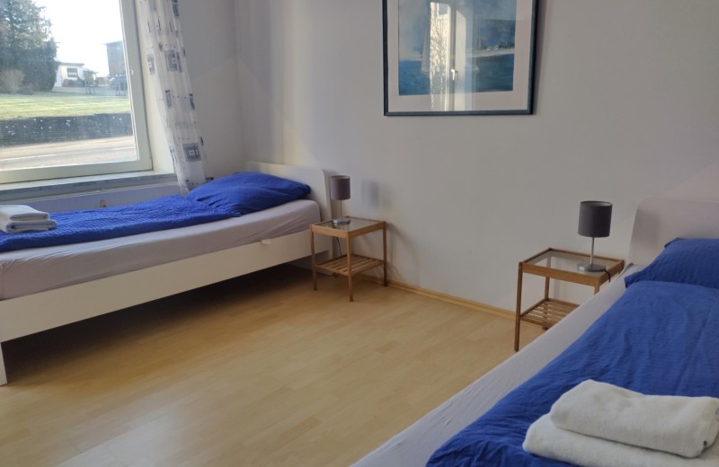 Schlafzimmer 1