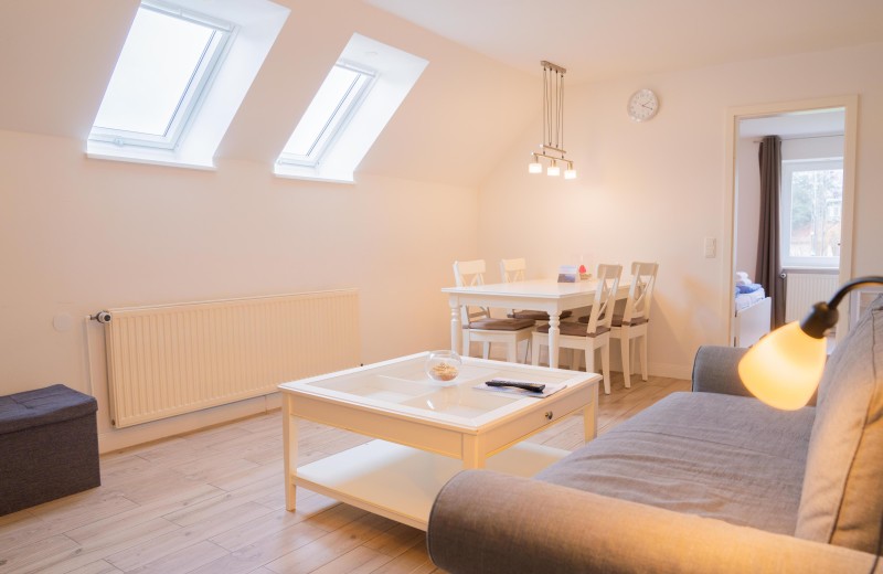 Wohnzimmer mit Essbereich