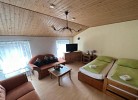 Wohn- und Schlafzimmer
